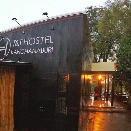 T & T Hostel Kanchanaburi Eksteriør billede
