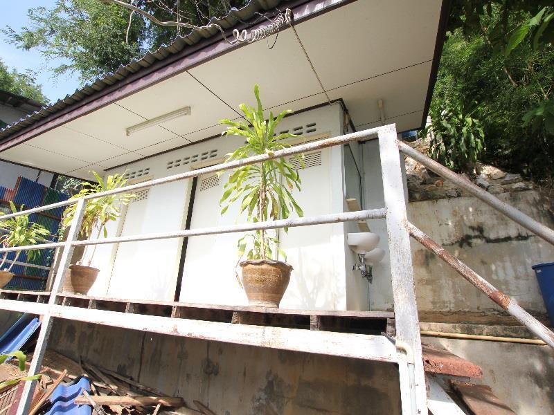 T & T Hostel Kanchanaburi Eksteriør billede